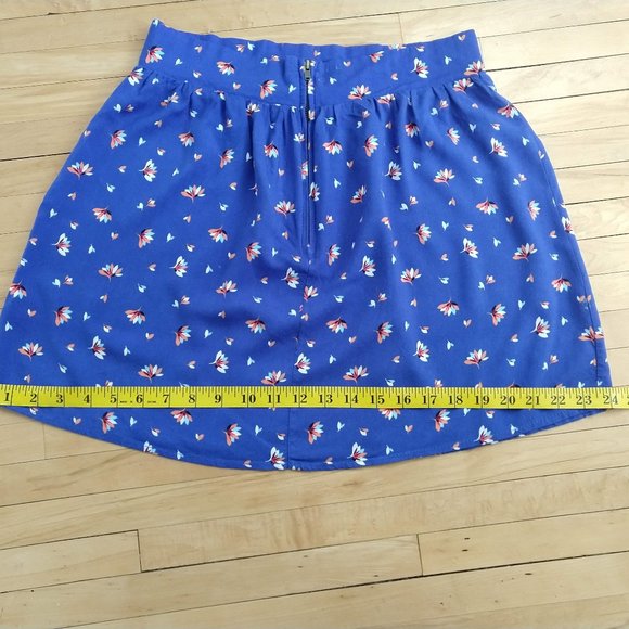 Skater skirt with fun print - Picture 5 of 9